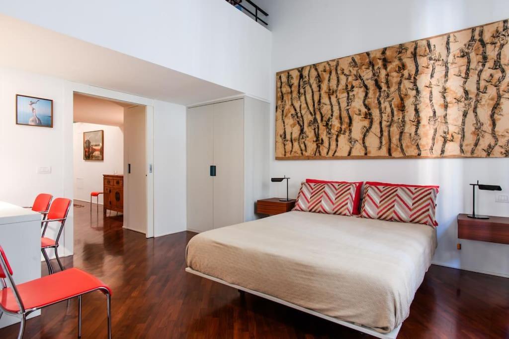 Lo Studio, Naples